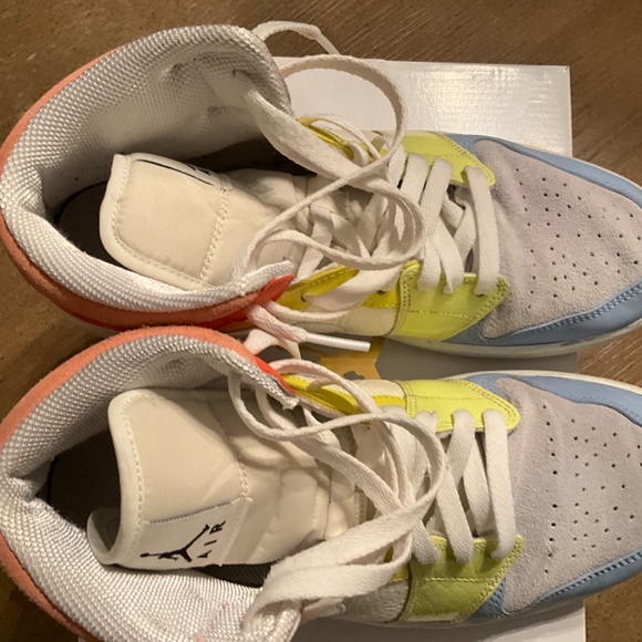 Nike Air Jordan 1 Mid To My First Coach